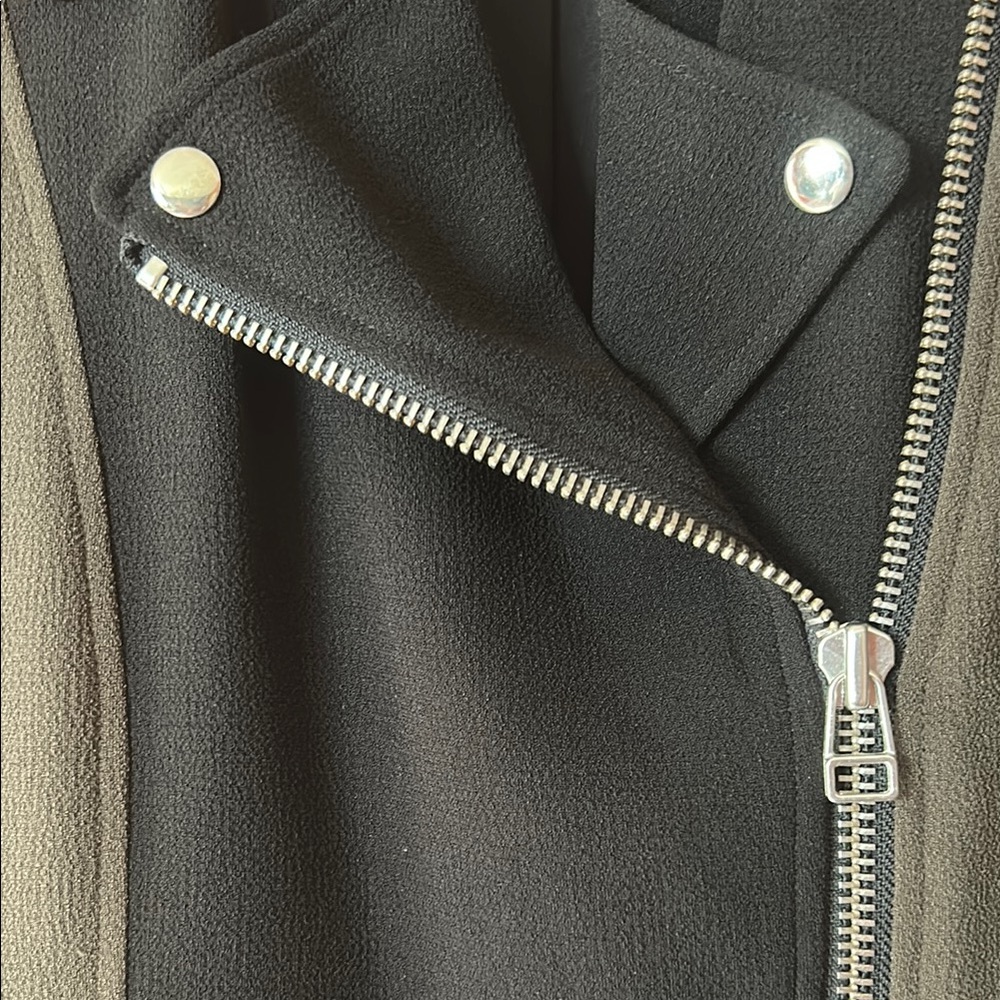 Aritzia Wilfred Black and Brown Bomber Jacket - Picture 5 of 16